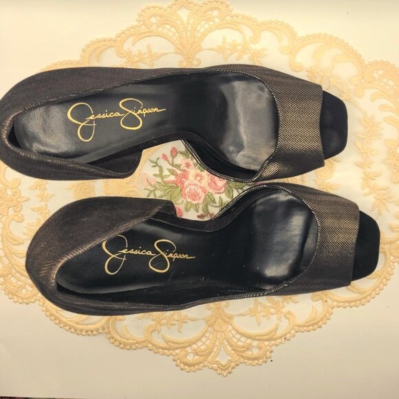 Jessica Simpson 9M Bronze Metallic Half Dor'say Peep Toe Pumps - Picture 5 of 5